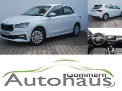 Weiß Gebraucht 2024 Skoda Fabia Ambition Limousine | 17.650 € (Guter Preis)