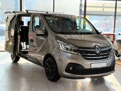 Beige Gebraucht 2021 Renault Trafic Life Van / Kleinbus | 25.800 € (Teuer)