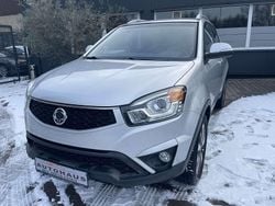 Grau Gebraucht 2015 Ssangyong (KGM) Korando Crystal SUV | 7.900 € (Fairer Preis)