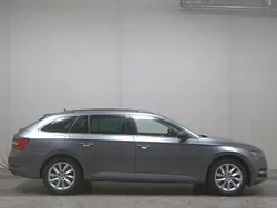 Grau Gebraucht 2022 Skoda Superb Ambition Kombi | 19.490 € (Fairer Preis)