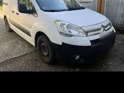 Weiß Gebraucht 2012 Citroën Berlingo Van / Kleinbus | 6.300 € (Guter Preis)