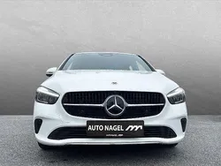 Neu 2024 Mercedes B200 Van / Kleinbus | 32.970 €