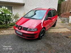 Rot Gebraucht 2006 Seat Alhambra Van / Kleinbus | 4.000 € (Etwas zu teuer)