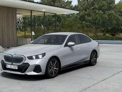 M brooklyn grau metallic Gebraucht 2025 BMW 540 Limousine | 64.400 € (Superpreis)