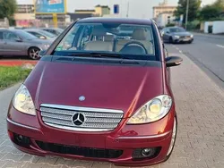 Rot Gebraucht 2005 Mercedes A200 Limousine | 5.500 € (Fairer Preis)