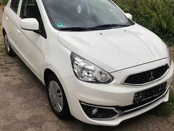 Weiß Gebraucht 2019 Mitsubishi Space Star Edition Kleinwagen | 4.499 € (Guter Preis)