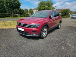 Rot Gebraucht 2021 VW Tiguan Allspace United SUV | 21.350 € (Fairer Preis)