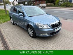 Grau Gebraucht 2010 Skoda Octavia Ambiente Kombi | 2.999 €