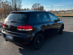 Schwarz Gebraucht 2012 VW Golf VI Match Limousine | 5.500 € (Etwas zu teuer)