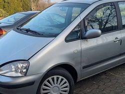 Silber Gebraucht 2004 Ford Galaxy Ghia Van / Kleinbus | 999 € (Superpreis)