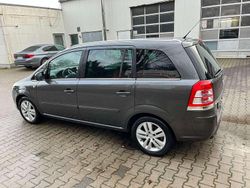 Gebraucht 2010 Opel Zafira Van / Kleinbus | 3.200 € (Fairer Preis)