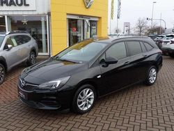 Onyx schwarz Gebraucht 2021 Opel Astra Edition Kombi | 15.891 € (Fairer Preis)