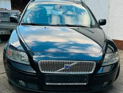 Schwarz Gebraucht 2005 Volvo V50 Momentum Kombi | 600 € (Superpreis)