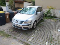 Silber Gebraucht 2005 VW Golf Plus Comfortline Van / Kleinbus | 2.500 € (Guter Preis)