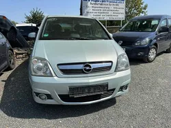 Grün Gebraucht 2009 Opel Meriva Innovation Van / Kleinbus | 1.790 € (Guter Preis)
