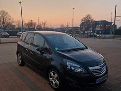Schwarz Gebraucht 2012 Opel Meriva Innovation Van / Kleinbus | 5.100 € (Fairer Preis)