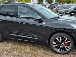 Schwarz Gebraucht 2022 Ford Kuga ST-Line SUV | 25.500 € (Fairer Preis)