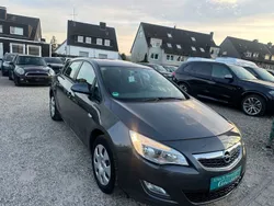 Schwarz Gebraucht 2013 Opel Astra Active Limousine | 3.999 € (Superpreis)