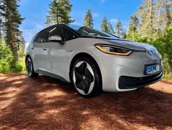 Grau Gebraucht 2021 VW ID.3 IQ Drive Kleinwagen | 22.950 € (Fairer Preis)