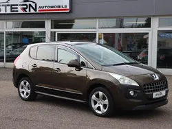 Braun Gebraucht 2012 Peugeot 3008 Business-Line SUV | 3.890 € (Guter Preis)