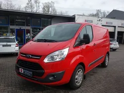 Rot Gebraucht 2017 Ford Transit Custom Trend Van / Kleinbus | 16.999 €