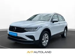 Weiß Gebraucht 2022 VW Tiguan Life SUV | 30.050 € (Fairer Preis)