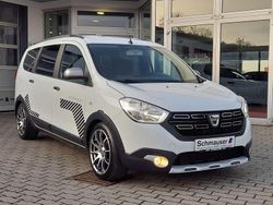 Weiß Gebraucht 2021 Dacia Lodgy Stepway Van / Kleinbus | 14.890 € (Fairer Preis)