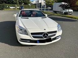Weiß Gebraucht 2011 Mercedes SLK200 Cabrio | 16.000 €