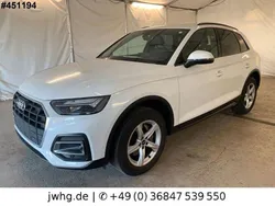 Gletscherweiß metallic (metallic) Gebraucht 2021 Audi Q5 Sport SUV | 30.940 € (Guter Preis)