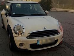 Weiß Gebraucht 2010 Mini ONE Kleinwagen | 3.100 € (Fairer Preis)