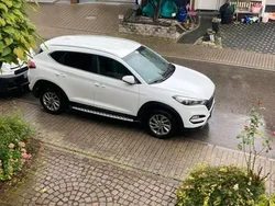 Weiß Gebraucht 2016 Hyundai Tucson Trend SUV | 13.999 € (Fairer Preis)