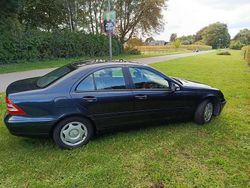 Blau Gebraucht 2002 Mercedes C180 Classic Limousine | 2.800 € (Fairer Preis)