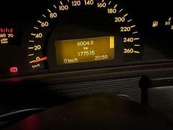 Grau Gebraucht 2003 Mercedes C180 Limousine | 2.300 € (Guter Preis)
