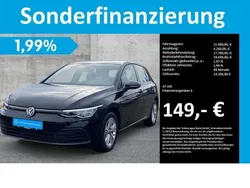 Grenadillschwarz metallic Gebraucht 2024 VW Golf VIII Life Limousine | 21.620 € (Guter Preis)