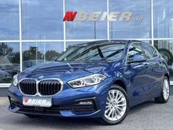 Phytonicblau metallic Gebraucht 2023 BMW 118 Advantage Kleinwagen | 24.790 € (Fairer Preis)