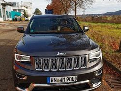Grau Gebraucht 2016 Jeep Grand Cherokee Summit SUV | 27.700 € (Etwas zu teuer)