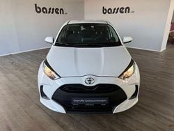 Schneeweiß Gebraucht 2021 Toyota Yaris Comfort Kleinwagen | 11.990 € (Guter Preis)