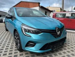 Blau Gebraucht 2021 Renault Clio V Intens Kleinwagen | 12.800 € (Guter Preis)