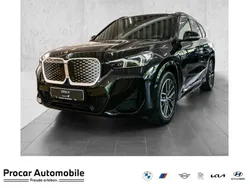 Schwarz Neu 2025 BMW iX1 M Sport SUV | 55.880 € (Fairer Preis)