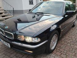 Blau Gebraucht 2000 BMW 735 Limousine | 11.500 € (Teuer)