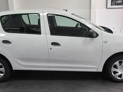 Weiß Gebraucht 2017 Dacia Sandero Essentiel Kleinwagen | 5.990 € (Fairer Preis)