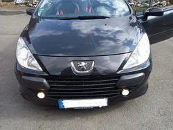 Schwarz Gebraucht 2007 Peugeot 307 CC Cabrio | 3.500 €