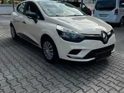 Beige Gebraucht 2017 Renault Clio IV Limousine | 6.699 €