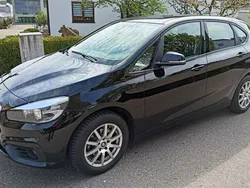 Schwarz Gebraucht 2016 BMW 216 Active Tourer Advantage Van / Kleinbus | 10.800 € (Guter Preis)