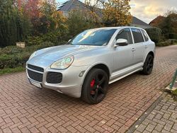 Silber Gebraucht 2006 Porsche Cayenne Turbo SUV | 7.200 €