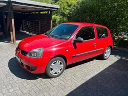 Rot Gebraucht 2012 Renault Clio IV Kleinwagen | 2.300 € (Fairer Preis)