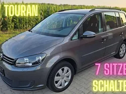 Pepper grey Gebraucht 2012 VW Touran Trendline Van / Kleinbus | 10.580 € (Teuer)