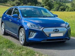 Blau Gebraucht 2020 Hyundai Ioniq Style Limousine | 14.999 € (Fairer Preis)
