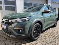 Grau Gebraucht 2024 Dacia Sandero Extreme Kleinwagen | 16.990 € (Guter Preis)