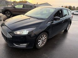 Schwarz Gebraucht 2015 Ford Focus Titanium Limousine | 5.000 € (Fairer Preis)